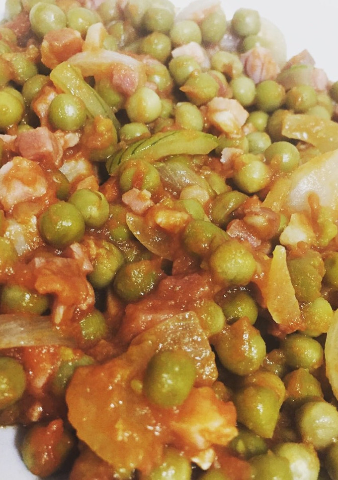 Una foto de Guisantes con jamón