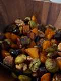 Coles de Bruselas con anco, nueces y arándanos