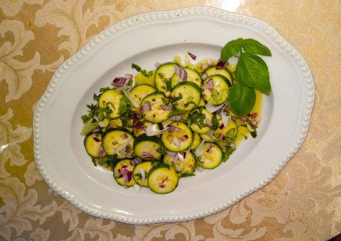 Zucchini - Salat, gekocht