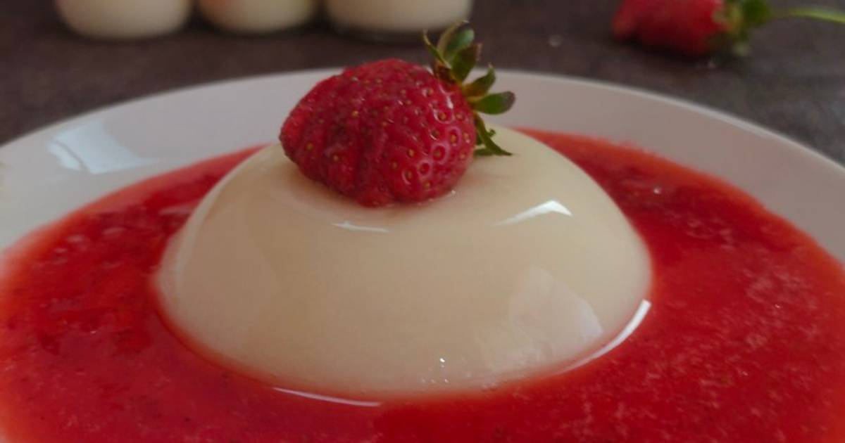  Resep  Lychee  Pannacotta with strawberry sauce oleh 