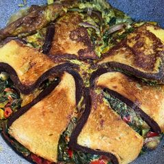 A picture of Potato omelette pie.