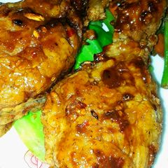 A picture of Crispy Chicken With Honey Garlic Sauce.