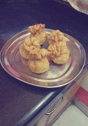 A picture of #peas potli.