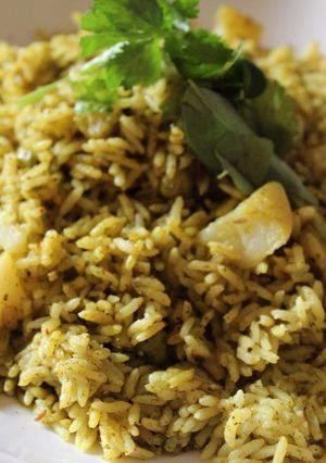 A picture of Healthy Coriander Rice/Green leafy Vegetable Rice.