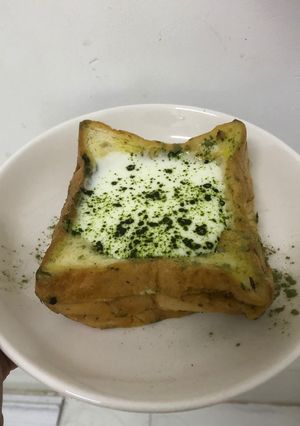 Hình của món Matcha cream french toast.