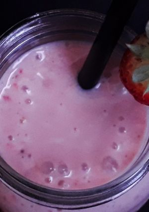 A picture of Strawberry Yogurt Smoothie.