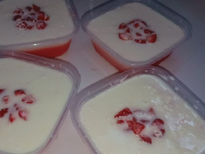 Resep Strawberry silky pudding Anti Gagal