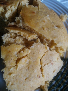 A picture of Corn bread.