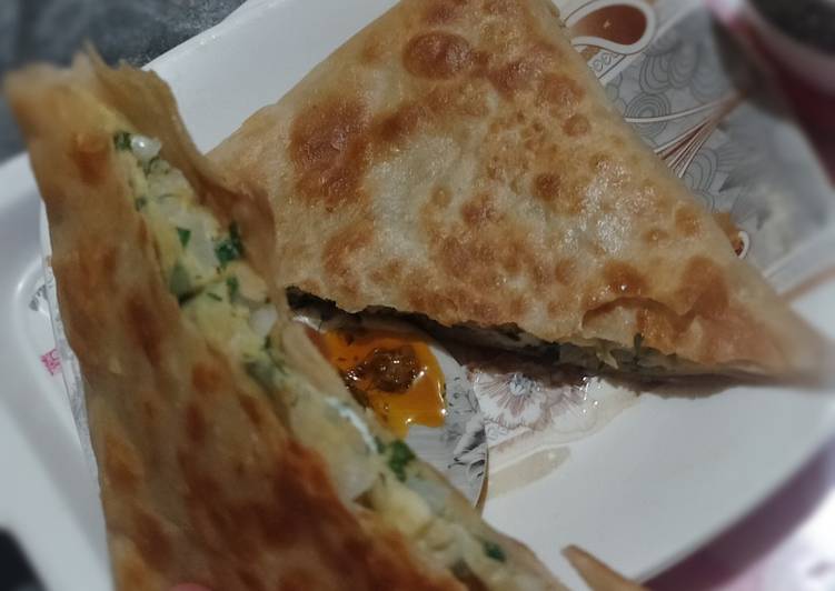 Steps to Make Any-night-of-the-week Egg Envelope paratha