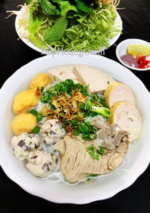 Hình của món Bún Mọc.