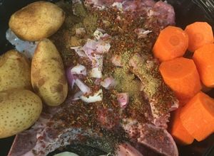 صورة لوصفة ريش غنم بالفرن بكيس الشواء بنكهة الفقع (الكمأة) Truffels