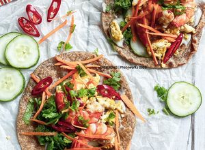 Gambar Prawn Scramble Egg Low GI Chappathi Foldover