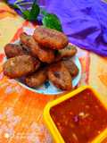 Garlic poha cutlets with garlic tomato sauce