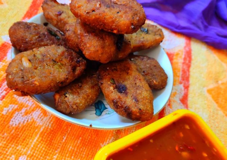 Easiest Way to Make Favorite Garlic poha cutlets with garlic tomato sauce