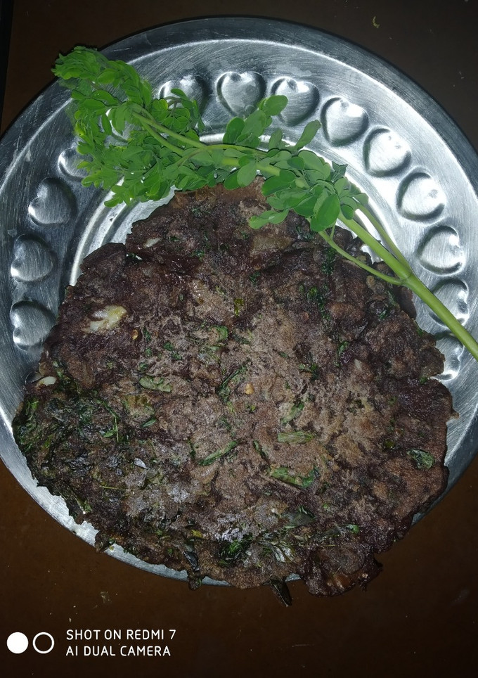 மு௫ங்கை கீரை கேழ்வரகு அடை செய்முறை முக்கிய புகைப்படம்