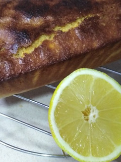 Una foto de Bizcocho de limón sin levadura ni yogur