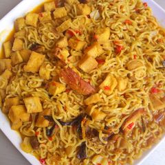 A picture of Jellof indomie with chunks awara.