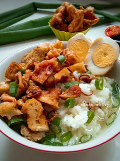 Foto resep Nasi Bakmoy Ayam plus Gorengan Udang
