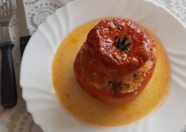 Pomodori ripieni di riso e carne
