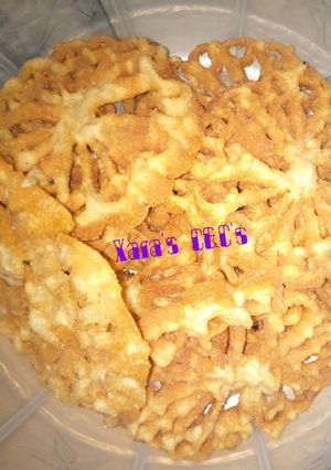 A picture of Ikima or tsatsafa (crunchy pancake).