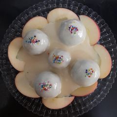 A picture of Bread chocolate balls.