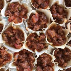 A picture of Sausage Blossoms.