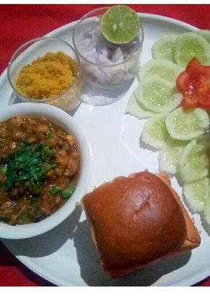 A picture of Misal Pav.