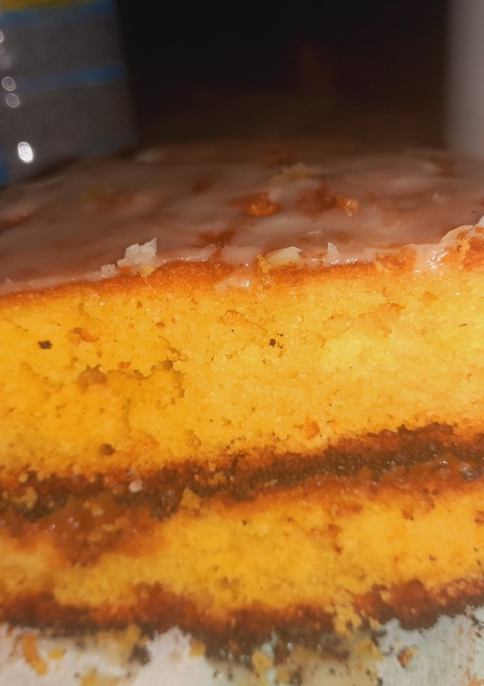 Una foto de Torta de mandarina con dulce de leche