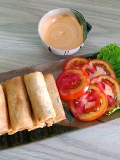 Hình của món Chả giò tôm thịt.