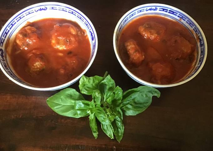 California Farm Fresh Tomato Meatball Soup