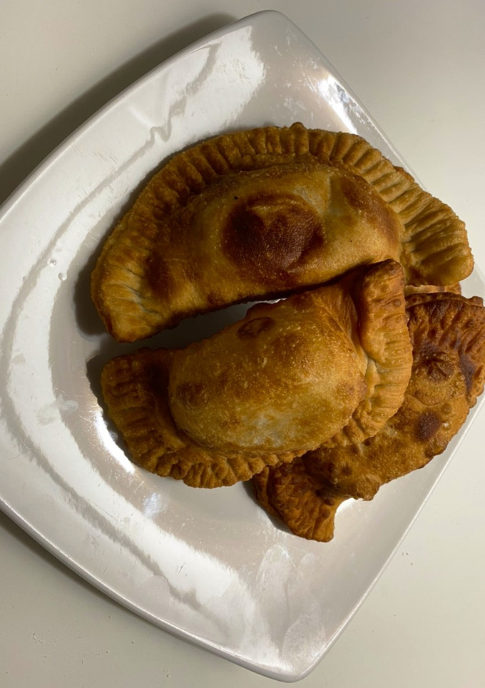 Una foto de Empanadas fritas de queso-camarón