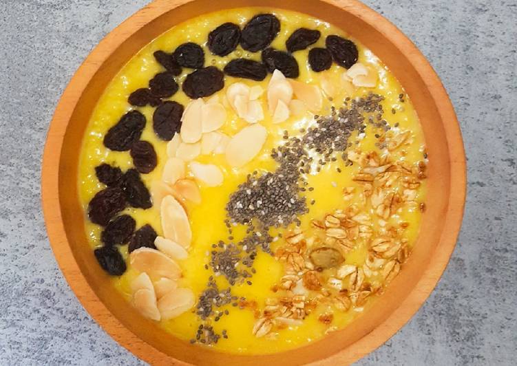 Resep Mango smoothies bowl, Bisa Manjain Lidah