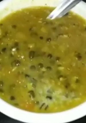 A picture of Delhi style dal.