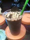 Milkshake coklat cookies extra keju