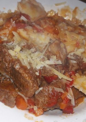 Una foto de Ravioles con estofado de carne