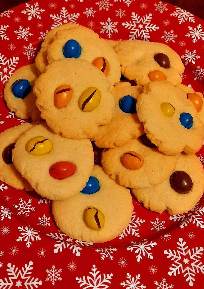 Печиво з цукерками M&M