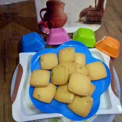 A picture of Butter nuts chocolate cookies.