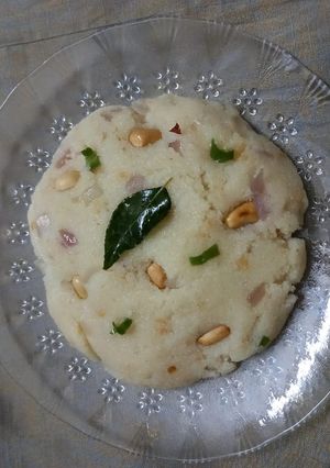 ઉપમા (Upma Recipe In Gujarati) રેસીપી મુખ્ય ફોટો