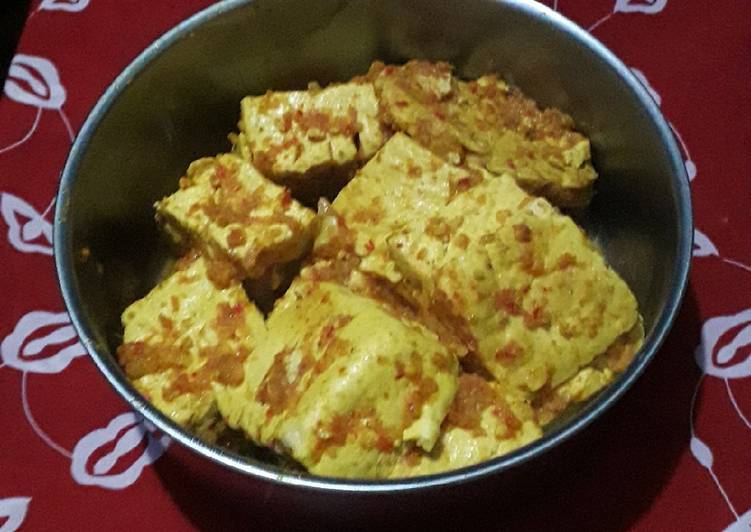 Tempe tahu ungkep pedas