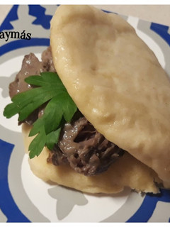 Una foto de Pan bao con carrilleras