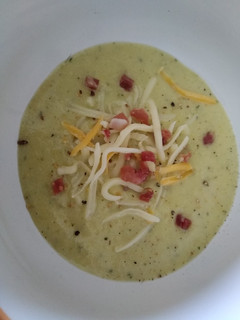 Una foto de Crema de calabacín y puerros