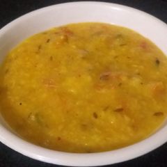 A picture of Yellow daal.