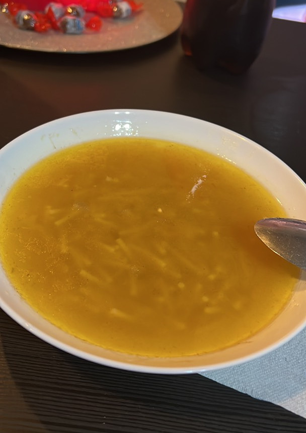 Una foto de Sopita de bullit (olla exprés)