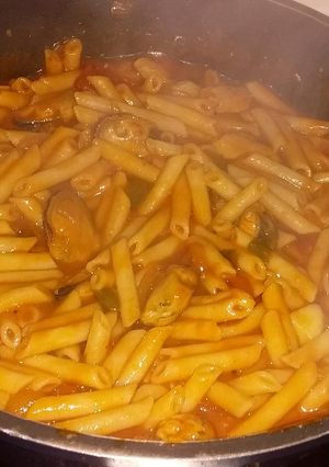 Una foto de Macarrones con mejillones