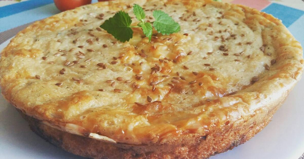 Пирог закусочный с рыбой и сыром в