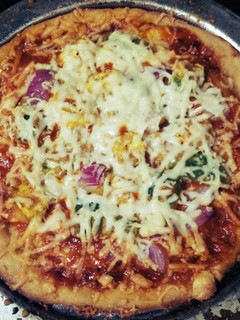 आटा टिक्का पिज़्ज़ा (Aata Tikka pizza recipe in Hindi) रेसिपी मुख्य फोटो