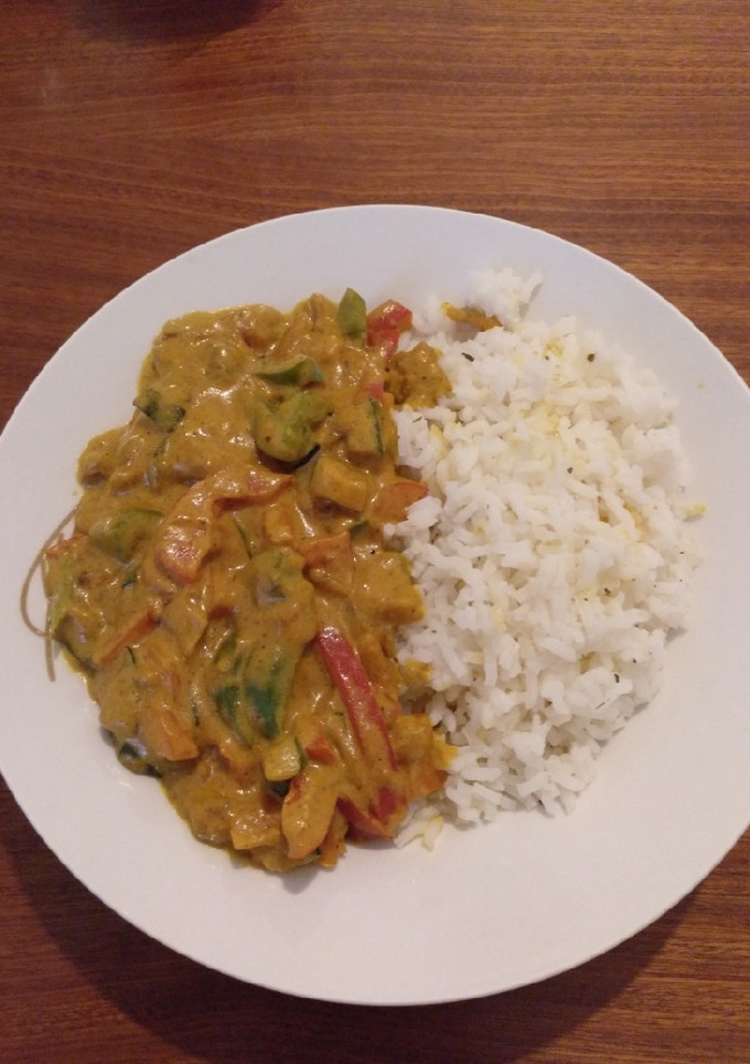 Una foto de Curry de verduras