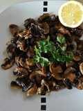 Champiñones al horno con hígado de cabrito