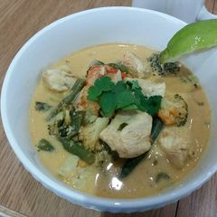 A picture of Chicken Curry Soup.