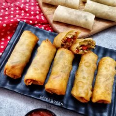 A picture of Vegetarian Spring Rolls.